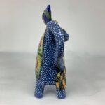 Blaue Kuh mit Blumen – Bild 3