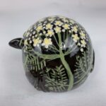 Kugel-Vogel schwarz mit Blümchen bemalt – Bild 2