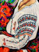 Frau in traditioneller Bekleidung – Bild 3