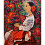 Frau in traditioneller Bekleidung